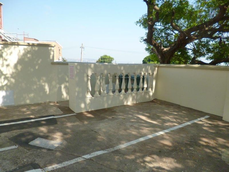 EVERYTHING ON YOUR DOORSTEP IN THIS LOVELY TWO BEDROOM UNIT ON THE BLUFF.  - Photo 6