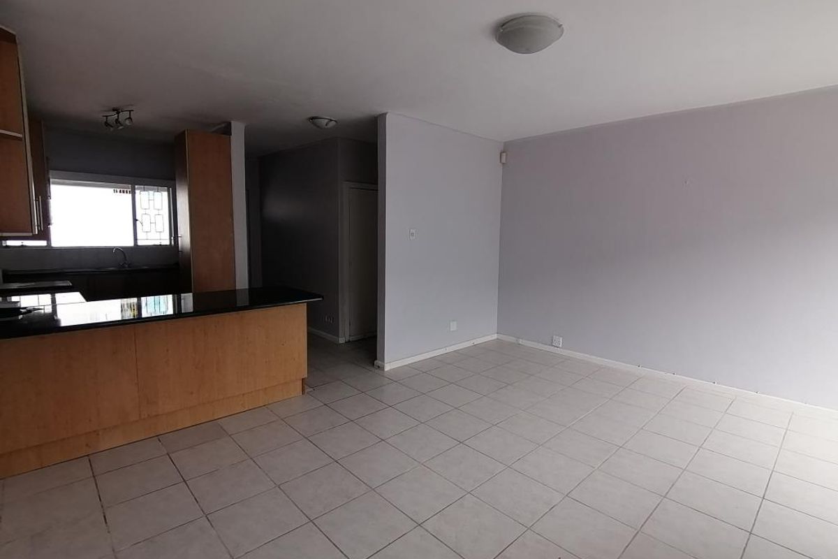 Renovated 2 Bedroom Flat in Colin Court, Berea - Photo 4