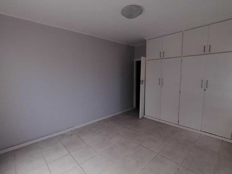 Renovated 2 Bedroom Flat in Colin Court, Berea - Photo 7