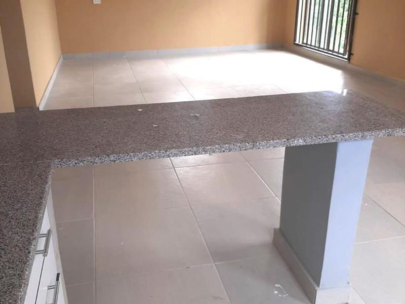 Lovely affordable units in Shallcross  - Photo 2