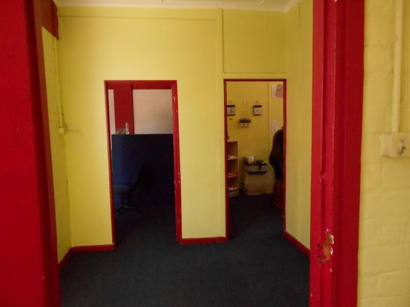 Offices to let – Upper Oxford Street - Photo 9