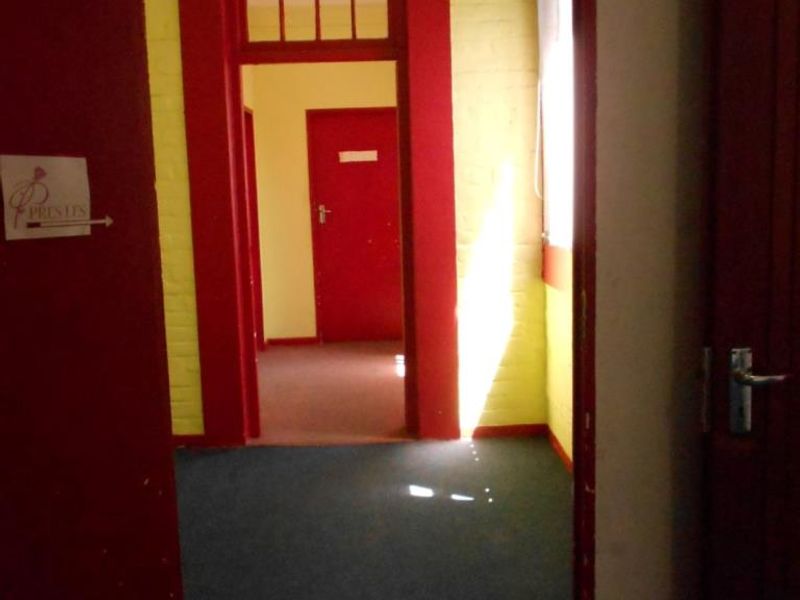 Offices to let – Upper Oxford Street - Photo 7