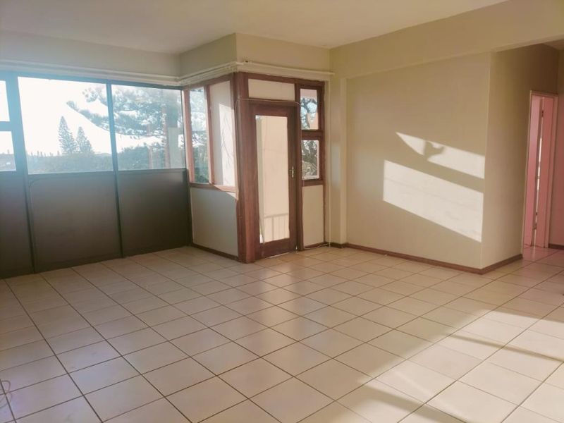 Limited Offer: One Bedroom Flat for Rent in Belvedere Court, Southernwood - Photo 2