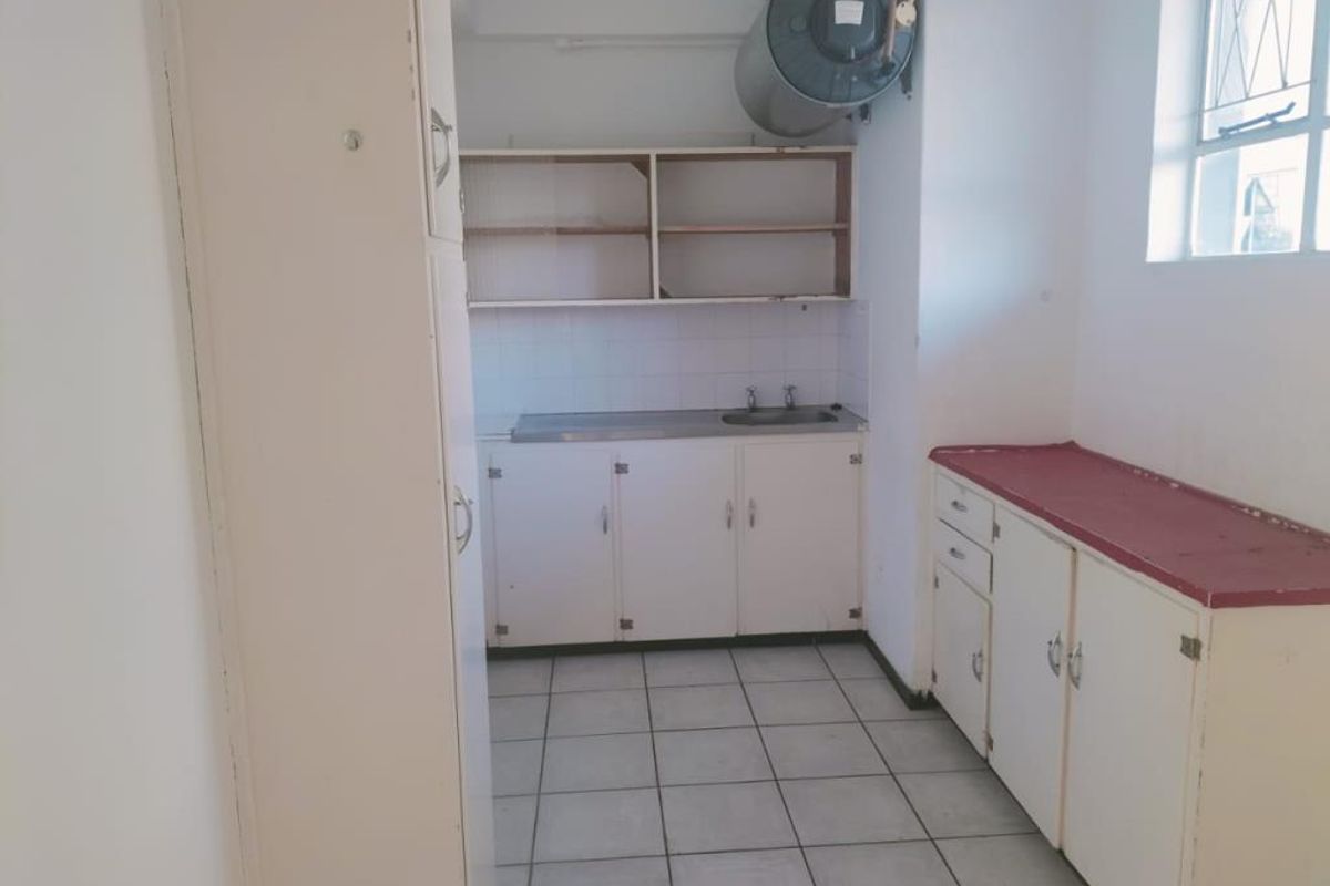 Limited Offer: One Bedroom Flat for Rent in Belvedere Court, Southernwood - Photo 4