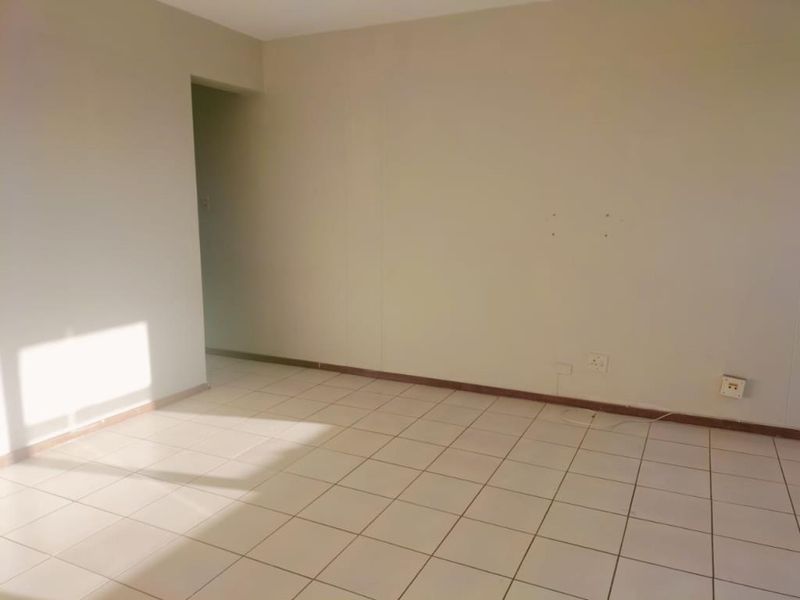 Limited Offer: One Bedroom Flat for Rent in Belvedere Court, Southernwood - Photo 3