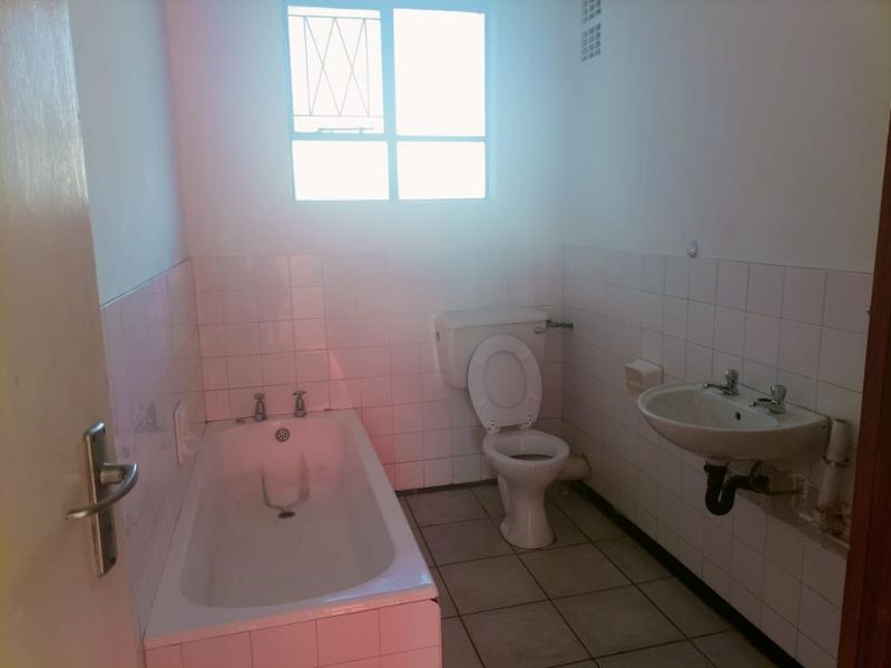 Limited Offer: One Bedroom Flat for Rent in Belvedere Court, Southernwood - Photo 8