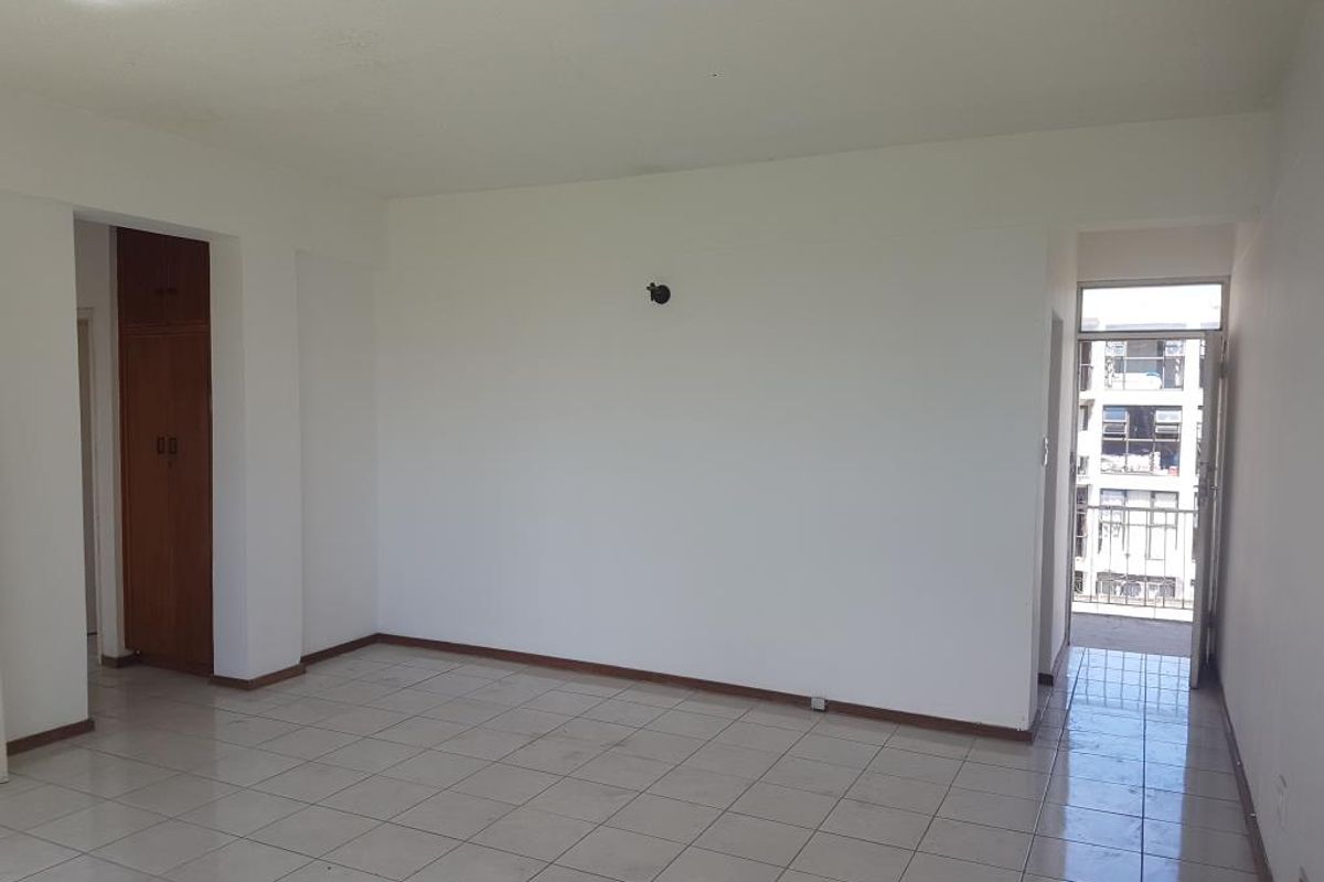 Charming One Bedroom Apartment for Rent in Belvedere Court, Southernwood - Photo 5