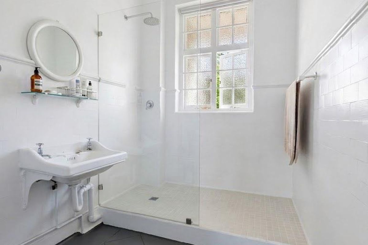 OLD WORLDE CHARM SET IN A PEACEFUL ATMOSPHERE - Photo 5