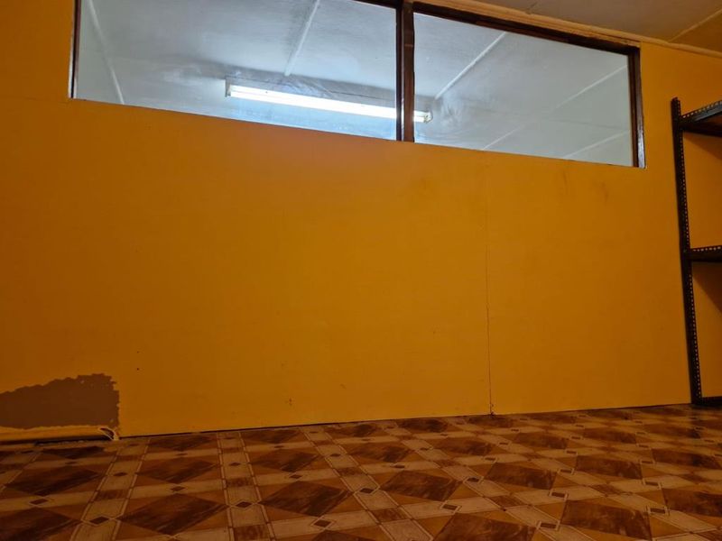 Highly visible shop space on Main Road, Gonubie - Photo 7