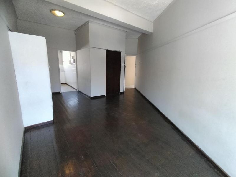 Spacious Bachelor Flat in Mount Nelson, Belgravia - Photo 4