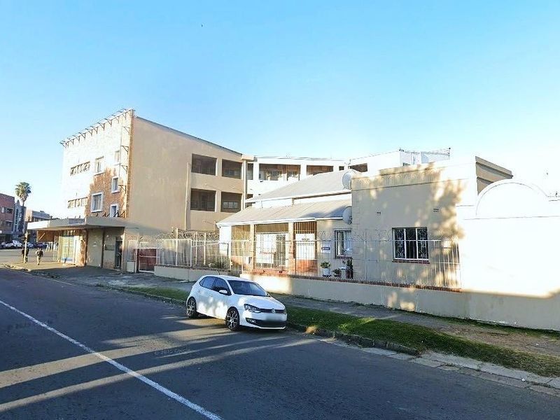 Spacious Bachelor Flat in Mount Nelson, Belgravia - Photo 9