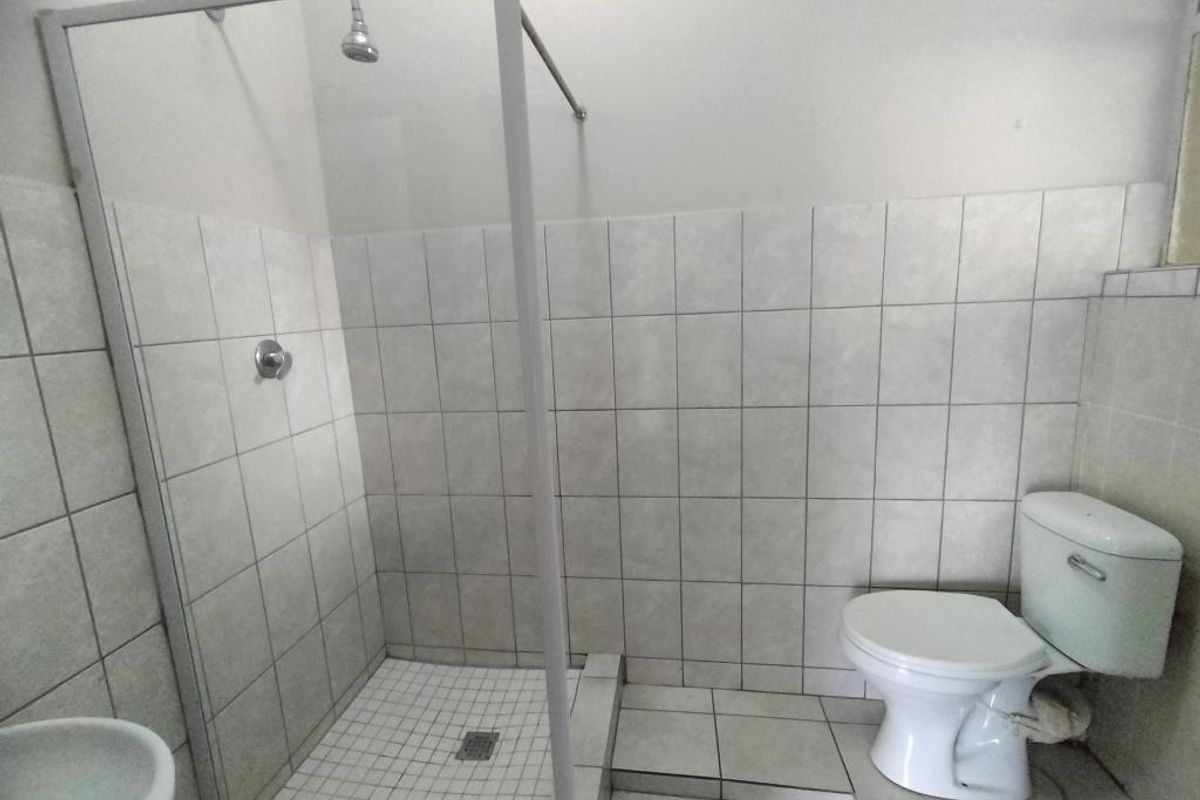 Spacious Bachelor Flat in Mount Nelson, Belgravia - Photo 5