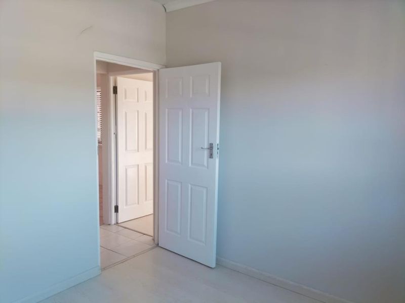 Wonderful two-bedroom house in Forward Lane, Bonza Bay - Photo 9