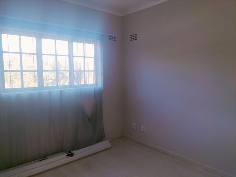 Wonderful two-bedroom house in Forward Lane, Bonza Bay - Photo 8