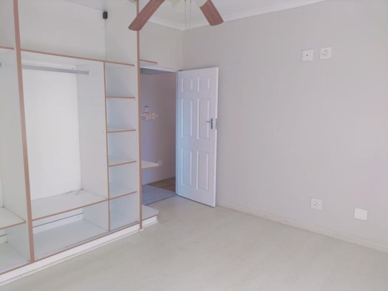 Wonderful two-bedroom house in Forward Lane, Bonza Bay - Photo 7