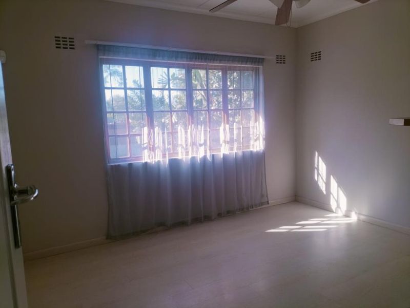 Wonderful two-bedroom house in Forward Lane, Bonza Bay - Photo 6