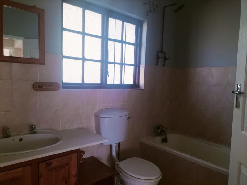 Wonderful two-bedroom house in Forward Lane, Bonza Bay - Photo 10