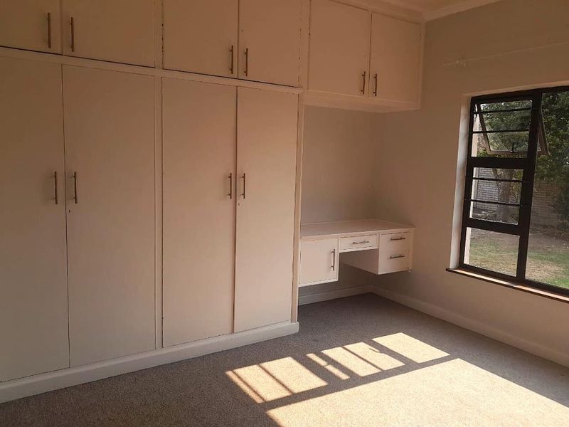 Spacious 3 Bedroom House in Harewood Drive, Nahoon - Photo 10