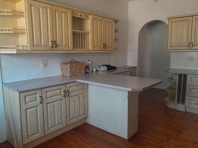 Spacious 3 Bedroom House in Harewood Drive, Nahoon - Photo 8