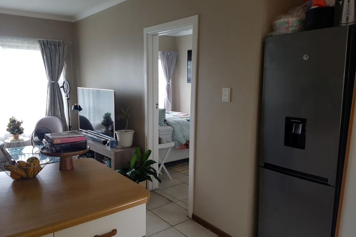 Cozy 1 Bedroom Townhouse For Rent in Palm Grove, Gonubie - Photo 3