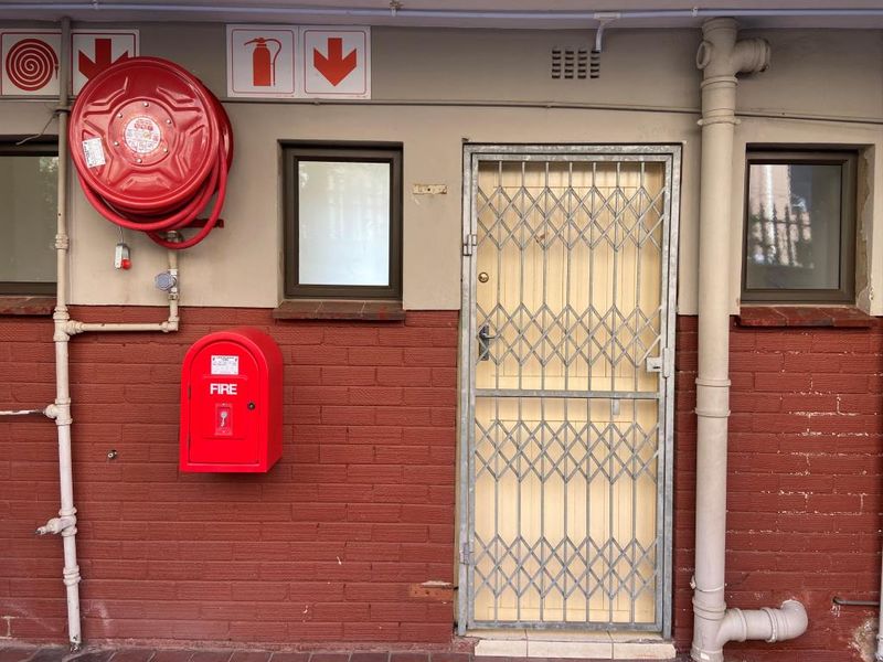 Property in Sydenham for you with parking  - Photo 4