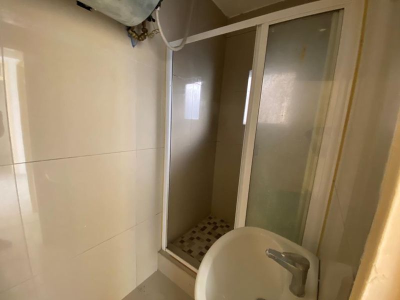 Property in Sydenham for you with parking  - Photo 7