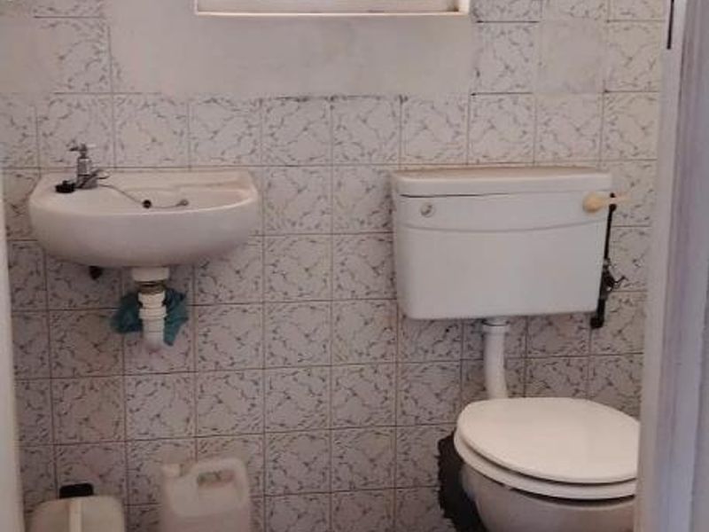 Office Space For Rent in Schwedhelm Centre, Gonubie - Photo 5