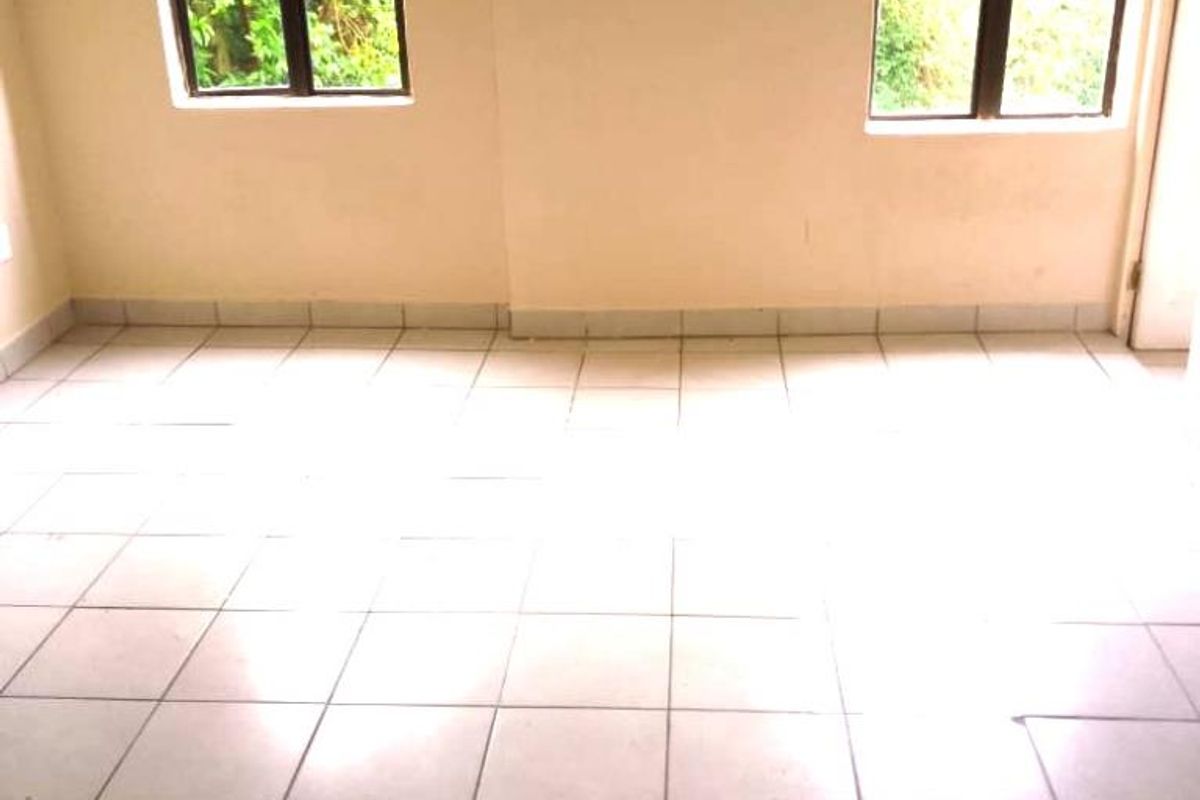 LOVELY 2 BEDROOM FLATS IN CHATSWORTH AT A BLOCK CALLED GLOBE TERRACE  - Photo 5