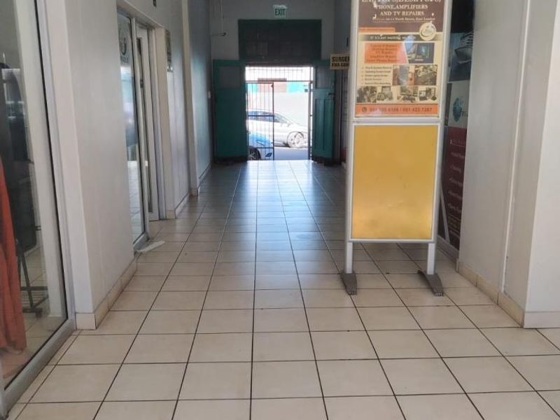 Prime Commercial Space To Let – Ideal for Retail or Office Use - Photo 2