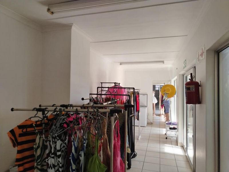 Prime Commercial Space To Let – Ideal for Retail or Office Use - Photo 9