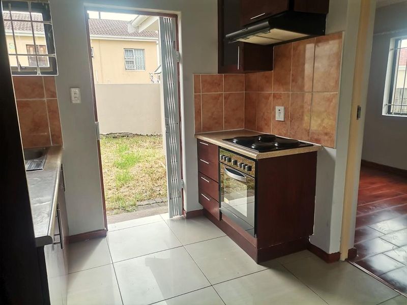 Spacious 3 Bedroom House in Dante Street, Haven Hills |On sales market |Single Garage - Photo 4