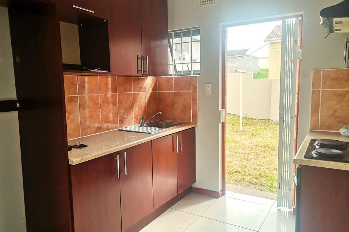 Spacious 3 Bedroom House in Dante Street, Haven Hills |On sales market |Single Garage - Photo 5