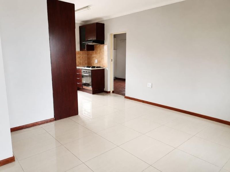 Spacious 3 Bedroom House in Dante Street, Haven Hills |On sales market |Single Garage - Photo 3