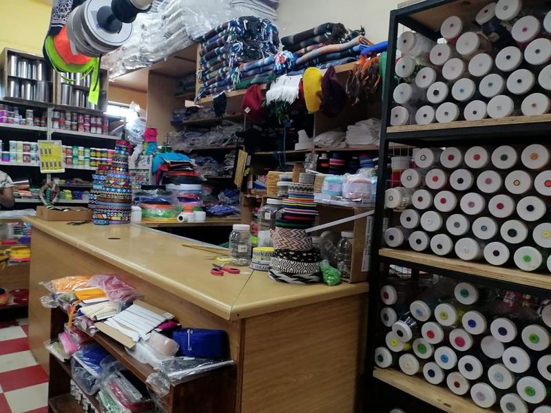 Prime Retail Space in Milner - High Visibility & Secure! - Photo 8