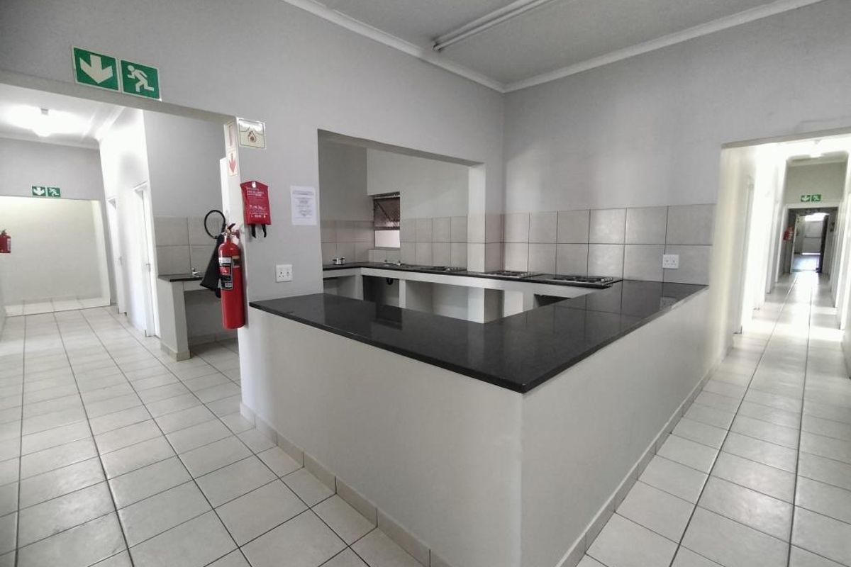 Well-maintained room in North Street, East London Central - Photo 5