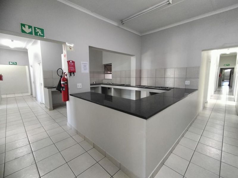Well-maintained room in North Street, East London Central - Photo 5