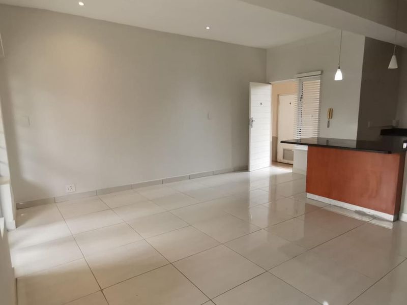 Modern Two-Bedroom Apartment in Coralwood, Beacon Bay - Photo 9