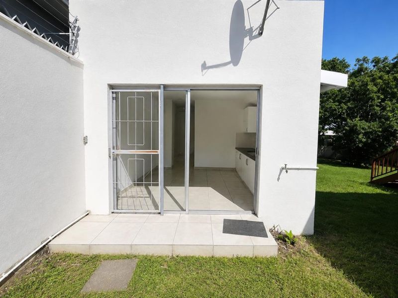 Bright Bachelor Flat For Rent in Berea - Photo 1
