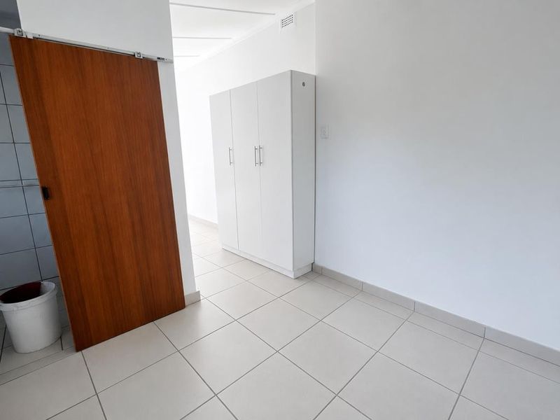 Bright Bachelor Flat For Rent in Berea - Photo 7