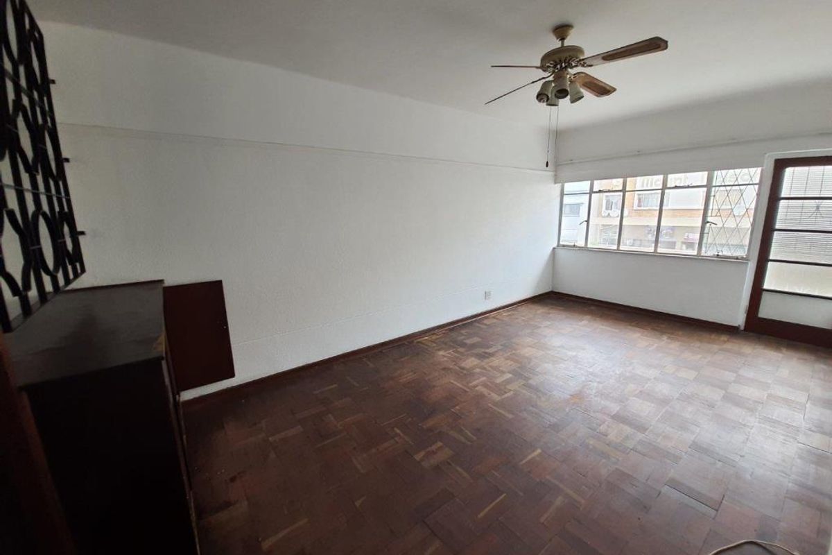 Centrally Located 1-Bedroom Flat for Rent - Southernwood - Photo 4