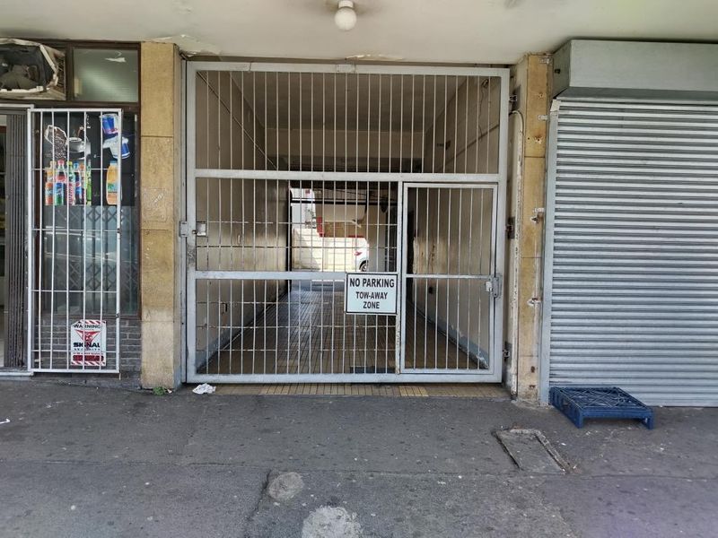 Centrally Located 1-Bedroom Flat for Rent - Southernwood - Photo 8