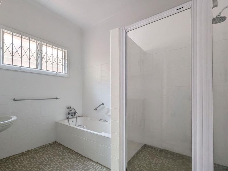 Stunning three bedroom home with pool and granny flats - Dont  delay viewing this one - Photo 6