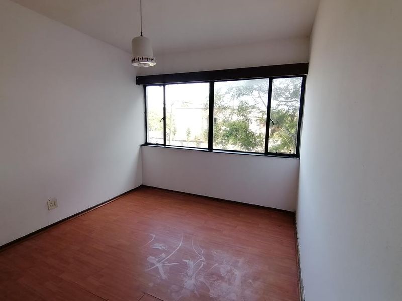 Perfectly Positioned 1-Bedroom Gem in Sherwood Court, Southernwood - Photo 6