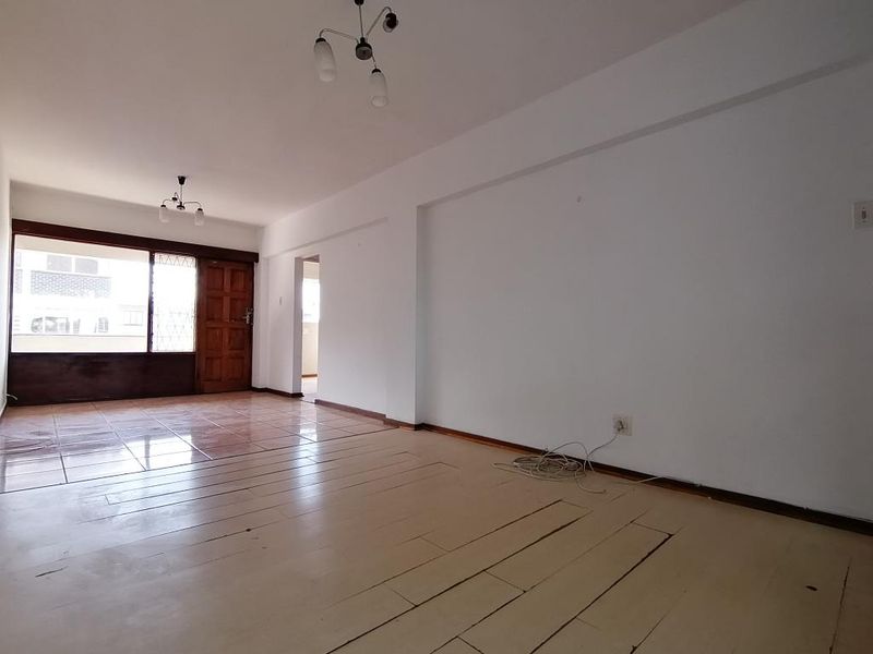 Perfectly Positioned 1-Bedroom Gem in Sherwood Court, Southernwood - Photo 3