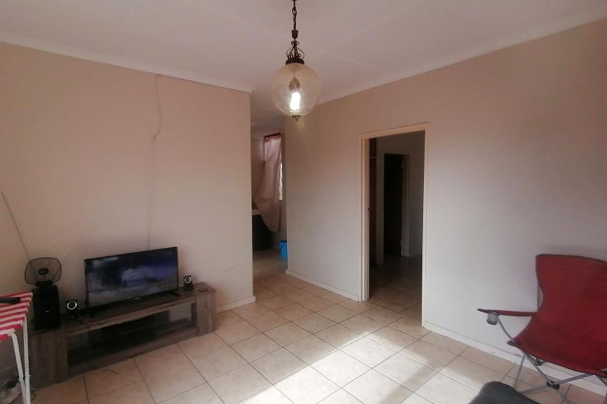 Neat 1 Bedroom Apartment to Rent in Joy-Anne Heights - Photo 5