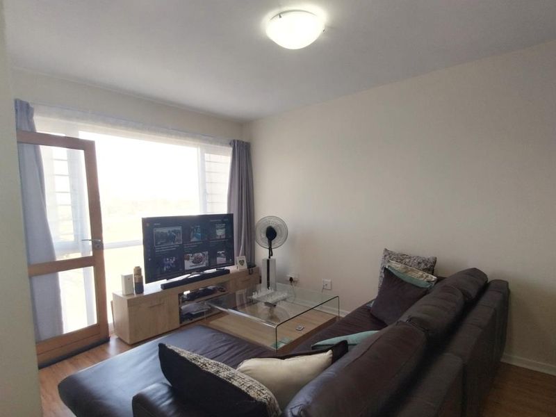 Modern 1-Bedroom Apartment in Triple Point – Comfort & Convenience Combined - Photo 2