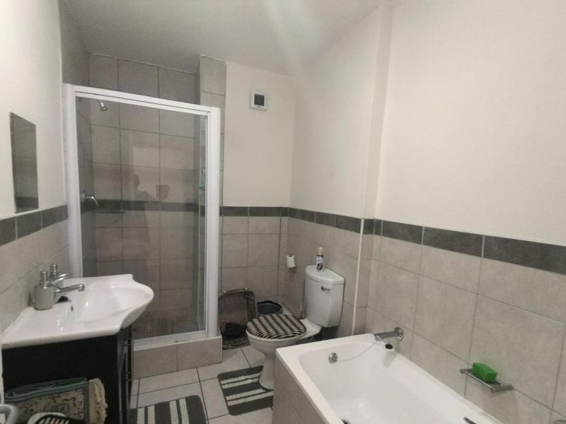 Modern 1-Bedroom Apartment in Triple Point – Comfort & Convenience Combined - Photo 8