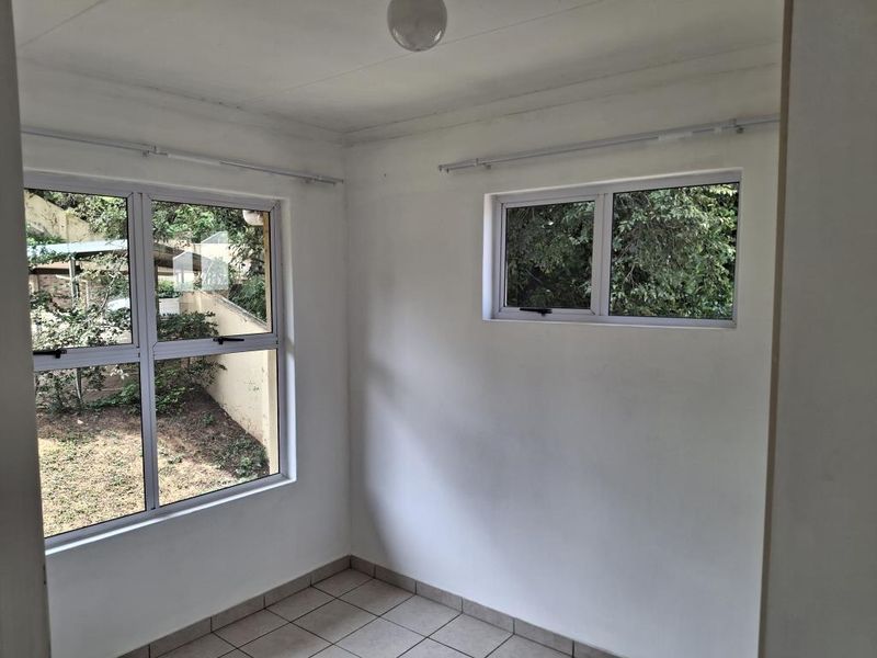 Secure Complex Living.  Communal Braai Area and Swimming Pool - Photo 8