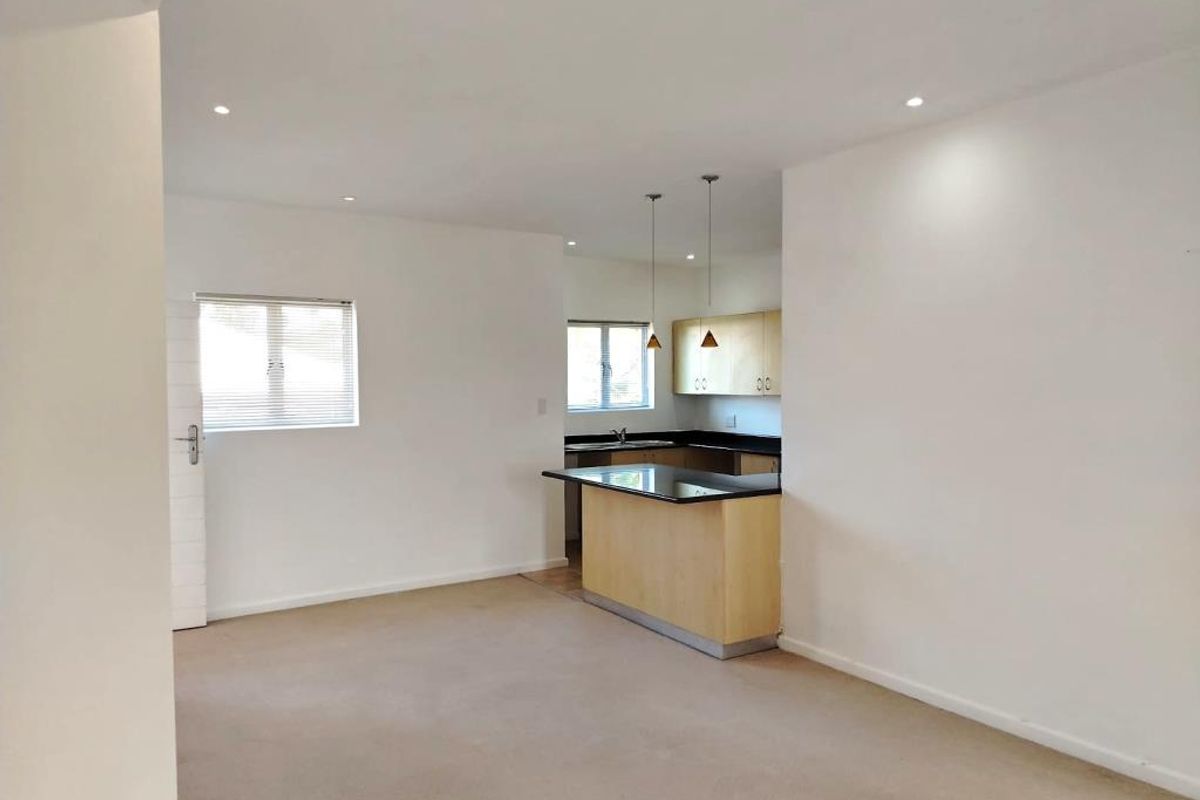 Modern 1-Bedroom Apartment in Coralwood, Beaconhurst - Photo 3