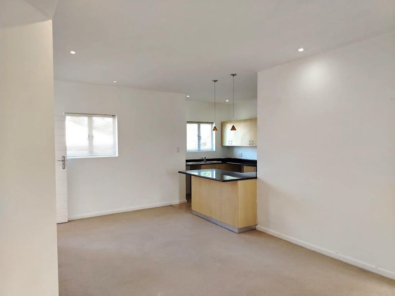 Modern 1-Bedroom Apartment in Coralwood, Beaconhurst - Photo 3